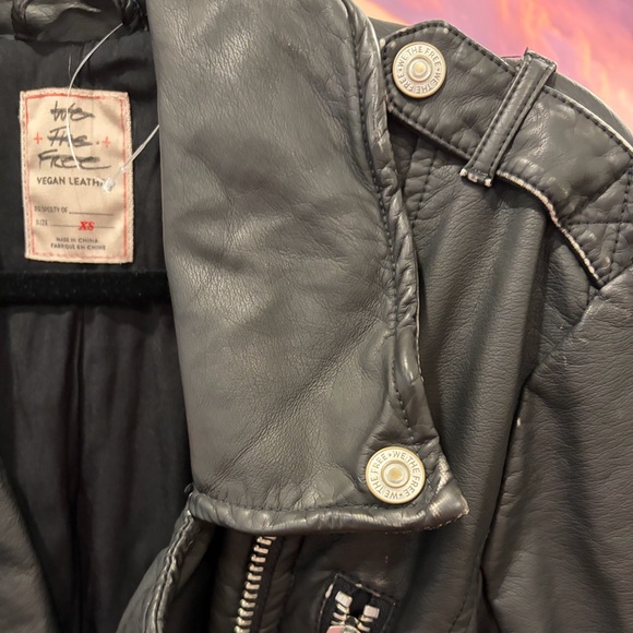 Free People Distressed Leather Jacket - Picture 5 of 7